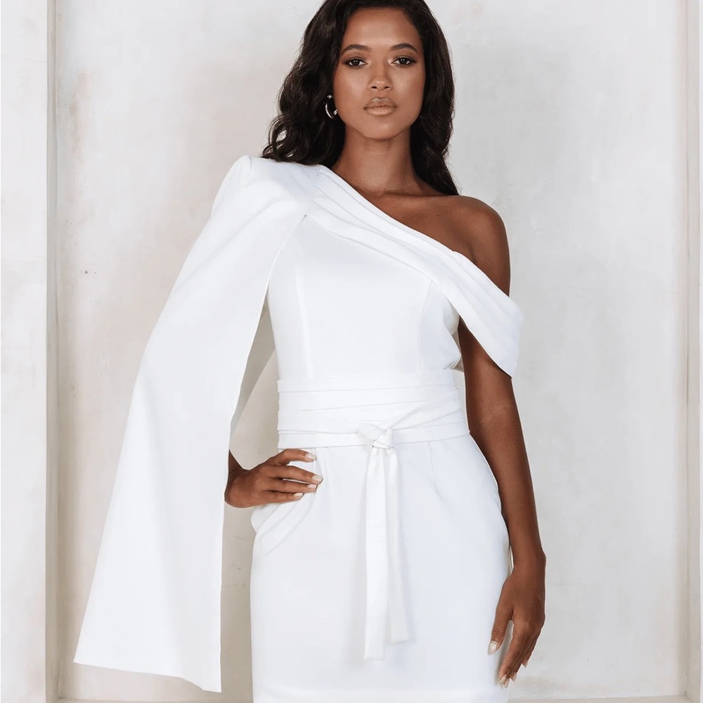 NEW WITH TAGS. Lavish Alice DIANA OFF SHOULDER CAPE MINI DRESS IN WHITE